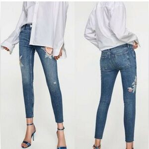 Zara The Skinny Mid Rise Embroidered Floral Jeans Raw Hem Women’s